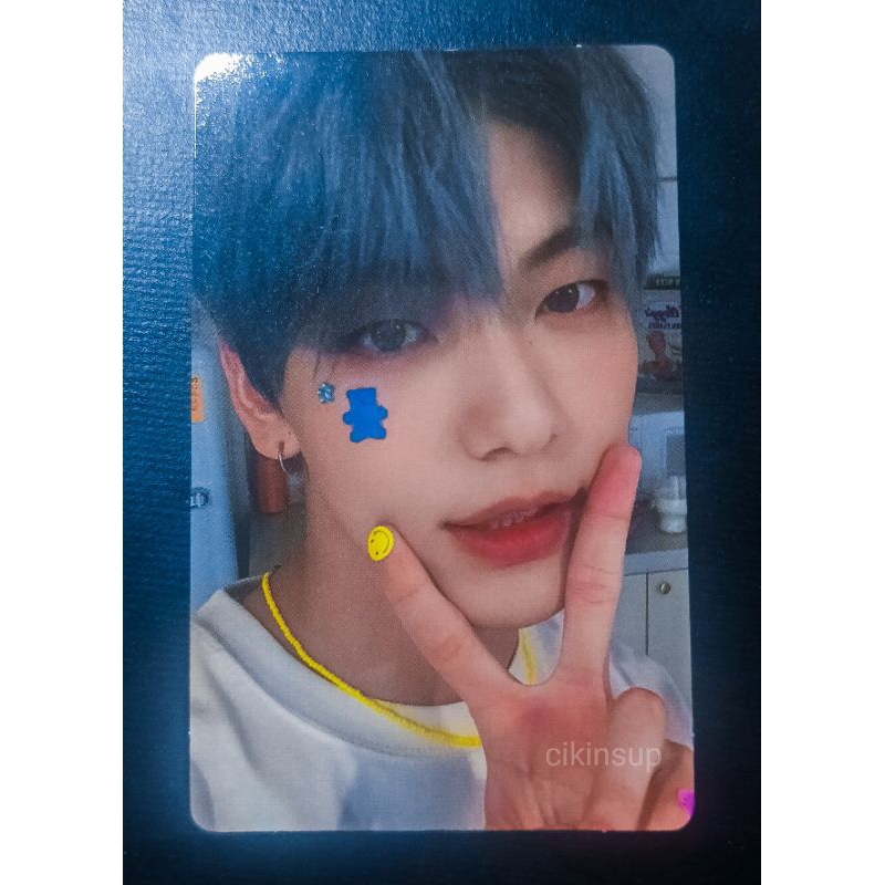 SOOBIN R PHOTOCARD PC TXT SOOBIN BLUE HOUR R VERSION