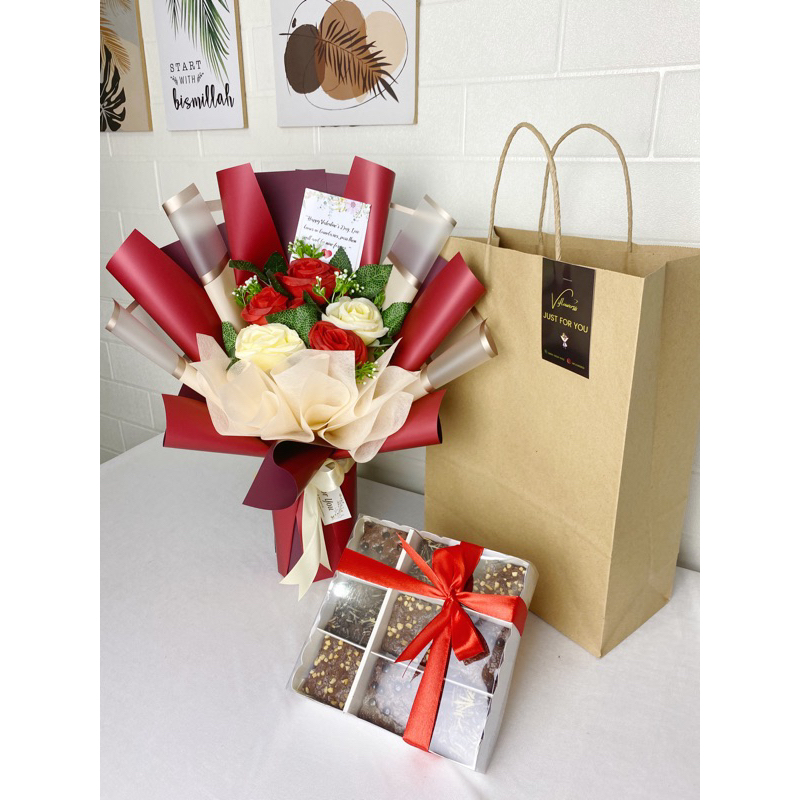 

kado valentine - buketbunga valentine bandung - hadiah valentine - kado ulangtahun bandung