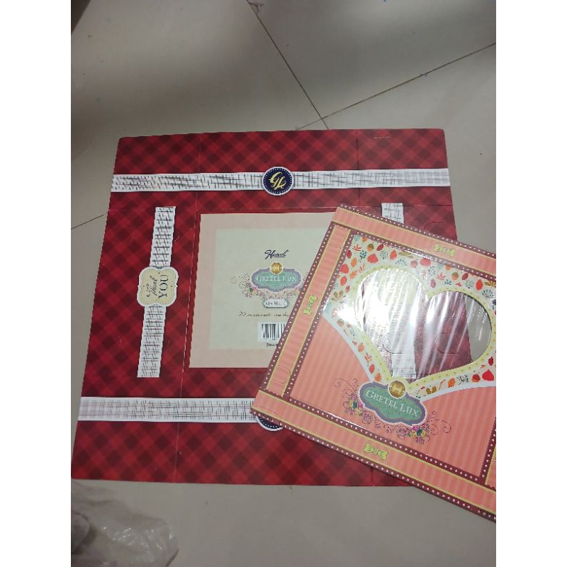 

Dus gretel Lux (ukuran 18x18x10)