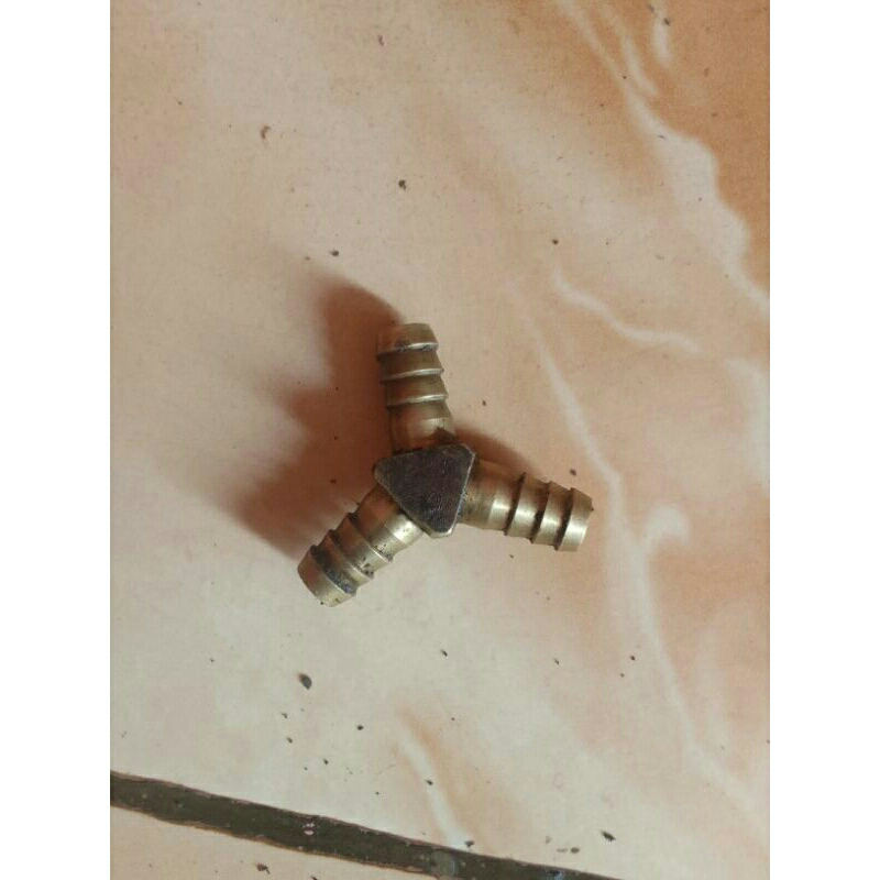 sambungan pipa T radiator vario