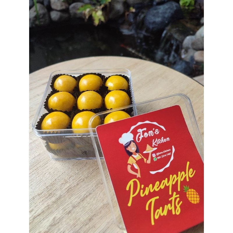 

Golden nastar lumer jumbo premium kemasan toples / Pineapple tarts in a jar.