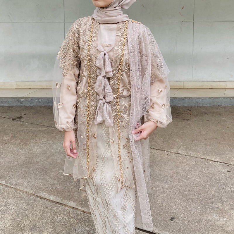 Sewa Kebaya Leila by Jaleela