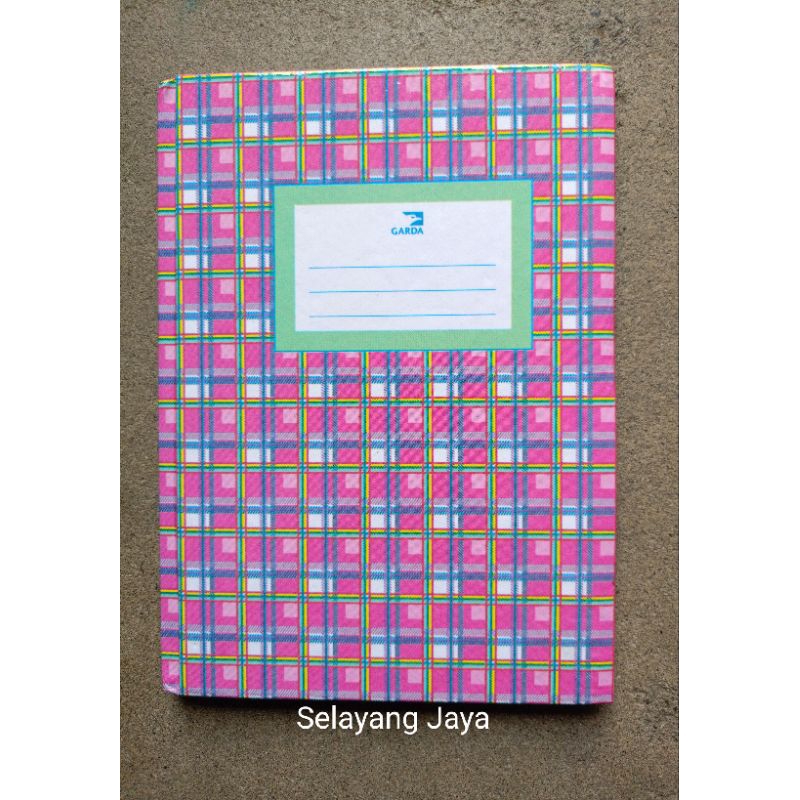 

Buku Tulis Kwarto Garda isi 100 lembar Hard Cover A5