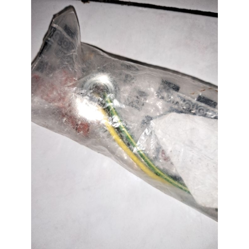 SOCKET FITTING LAMPU DEPAN MOTOR UNIVERSAL YAMAHA HONDA SUZUKI