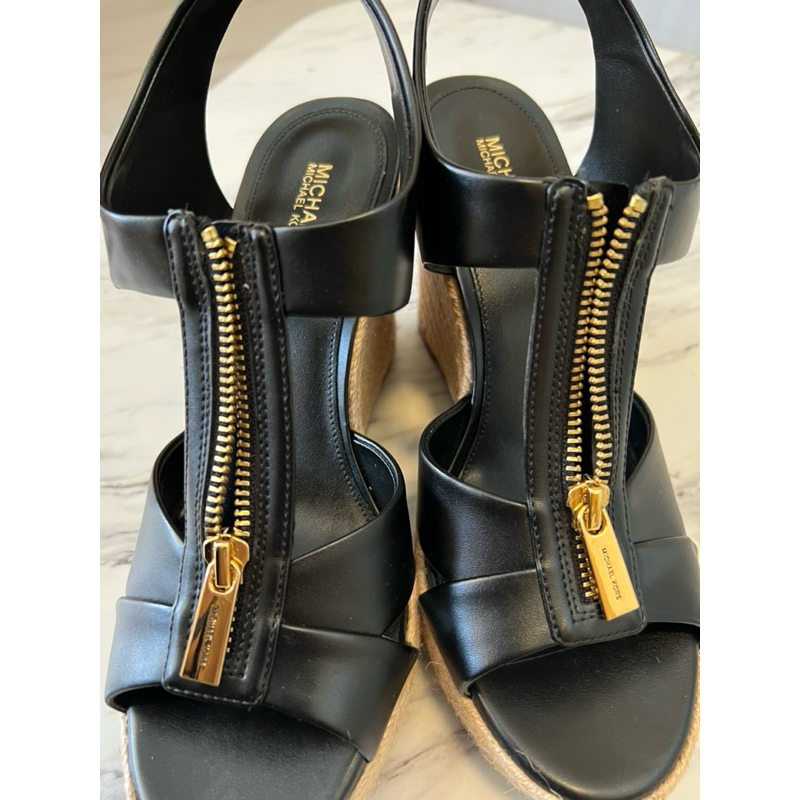 PRELOVED SEPATU WEDGES MK