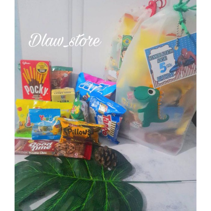 

MEGA SALE Paket Snack dan Souvenir Ulang tahun termurah Hampers Ulang tahun Kemasan Pouch Free card