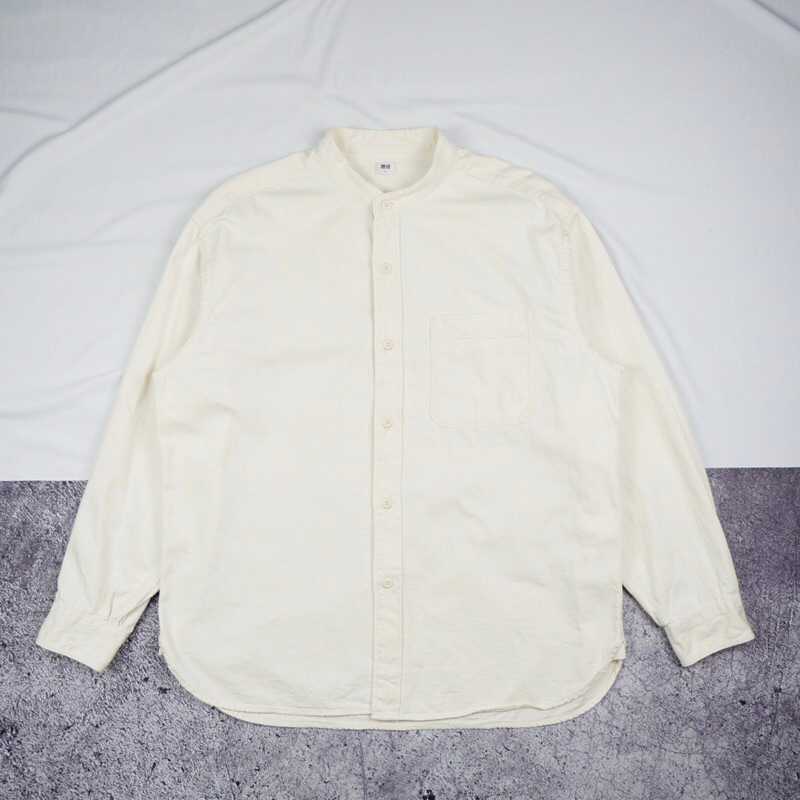 Uniqlo Broken White Stand Collar/Shanghai Shirt