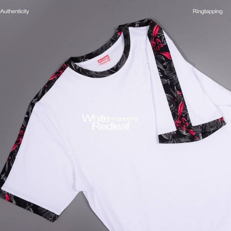 kaos Kombinasi Motif Bunga Pria Wanita