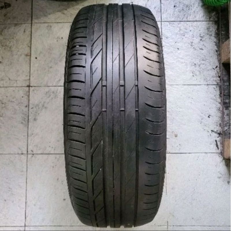 Ban Mobil Copotan Ring 18 Merek Bridgestone Turanza Ukuran 225/50 R18 Second Tubless