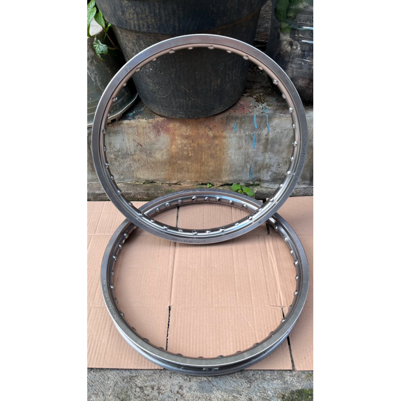 Velg TK Japan Ring 17 original titanium 1.40 x 1.40 sepasang
