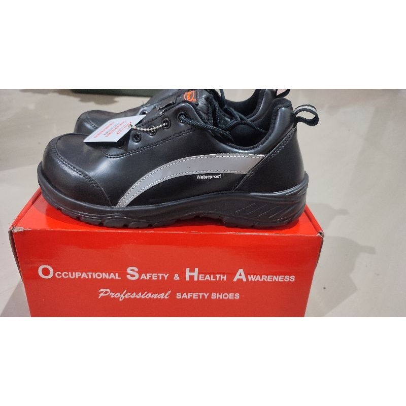Sepatu Safety/Proyek Dr Osha