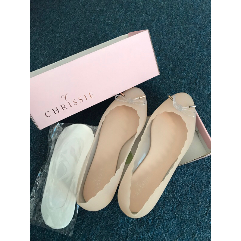 flat shoes chrissie