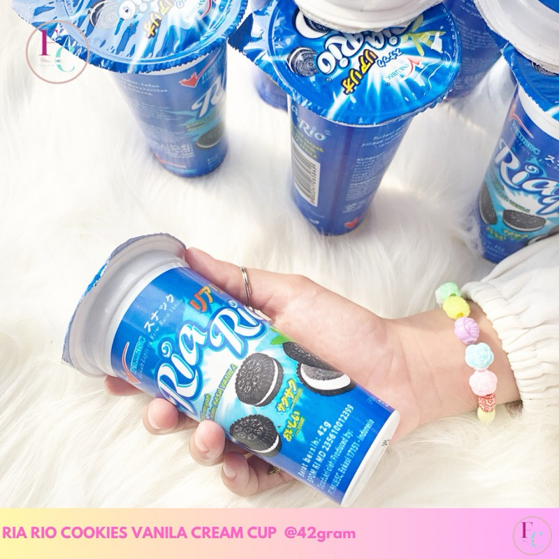 Ria Rio biscuit cookies vanila cream isi 12 cup
