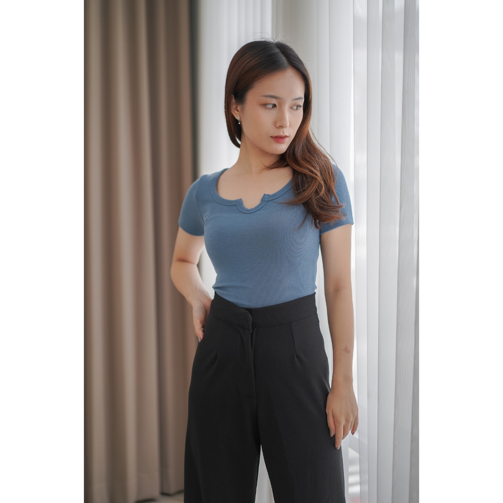 [Loona] Emma Top / Atasan Wanita / Kaos Wanita