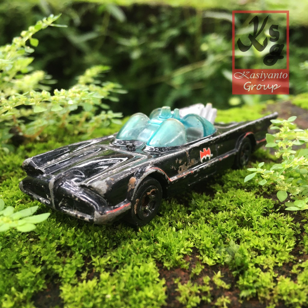 Hot Wheels DC Comics Batman Classic