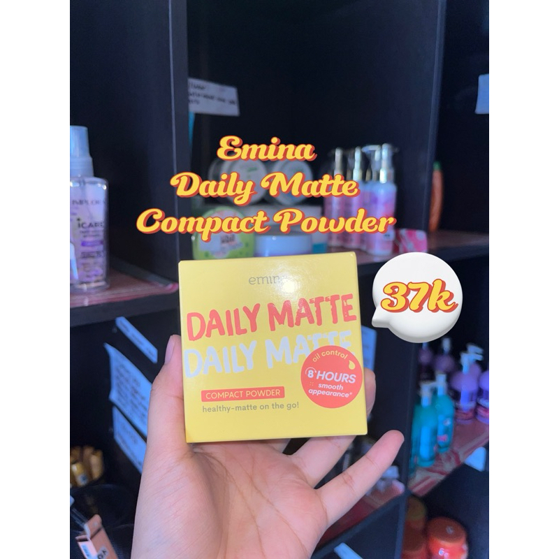 Emina bedak padat / Emina compact powder