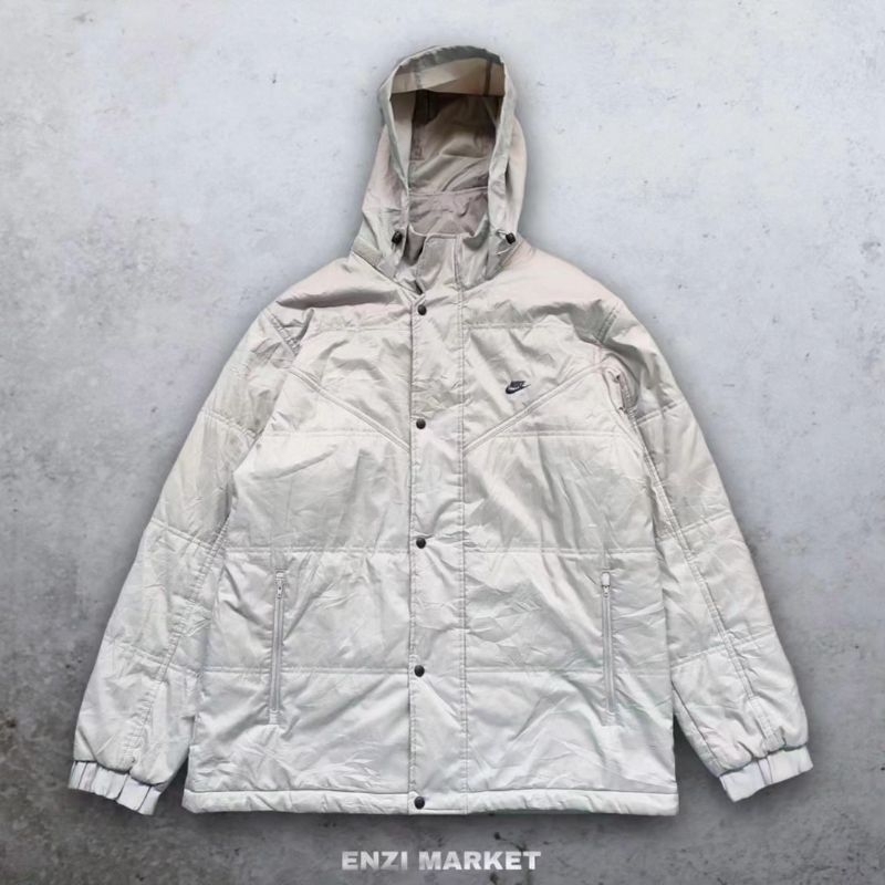 NIKE OUTDOOR JACKET