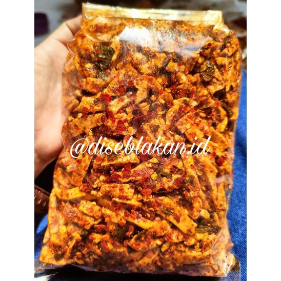 

Produk Oke Basreng pedas daun jeruk isi 5gram