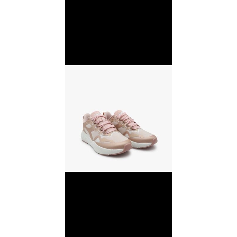 three sport store Diadora sepatu sport wanita
