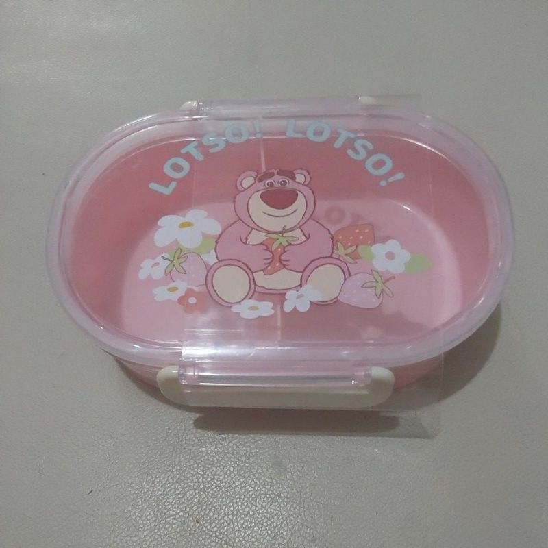 tempat makan miniso anak perempuan