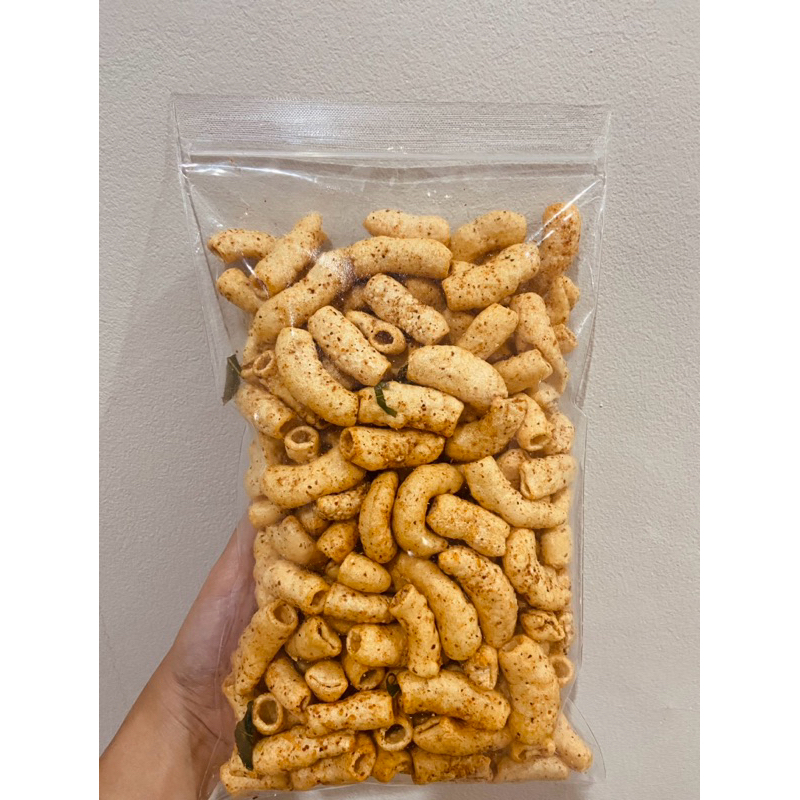 

Makaroni Mekar Pedas Asin Daun Jeruk 150 gram - Merindoe Snack