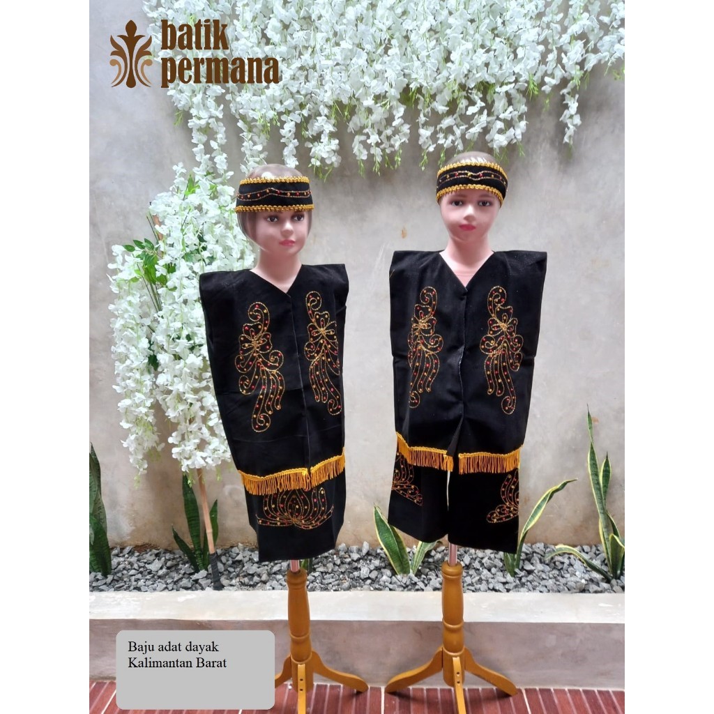 Baju adat Dayak Kalimantan Barat untuk anak anak