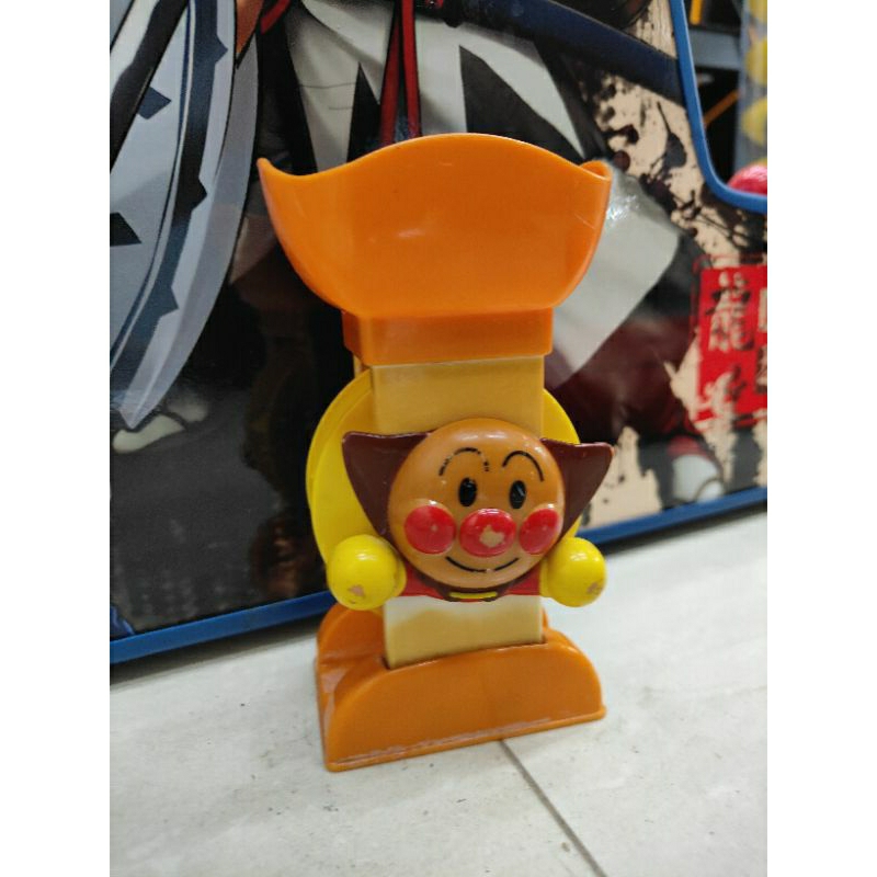 mainan kincir air anpanman