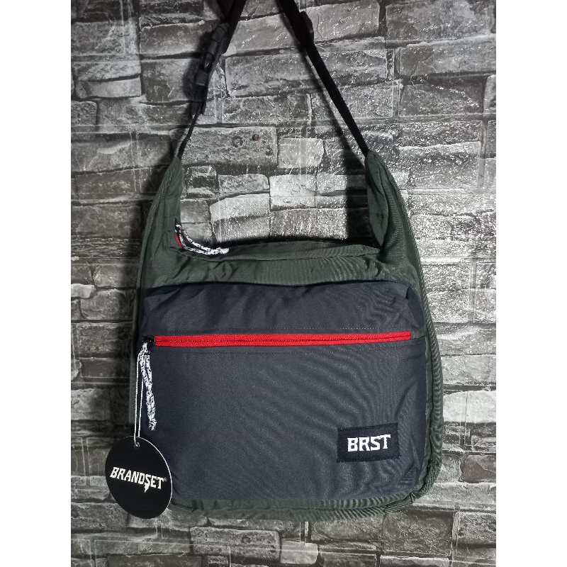 tas selempang pria,tas slingbag pria,tas selempang cewe,tas slingbag cewe,tas selempang  waterproof,