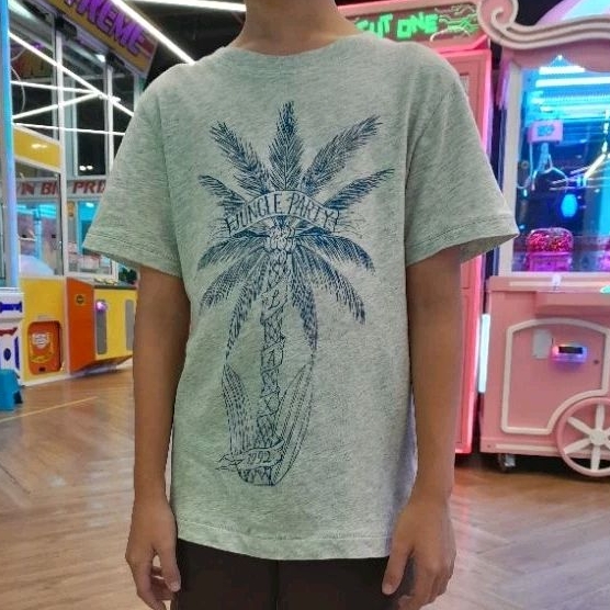 UNIQLO ORI Tshirt Kaos SALE 50% Disney Mickey Garis Polos Minion Pokemon Ghibli