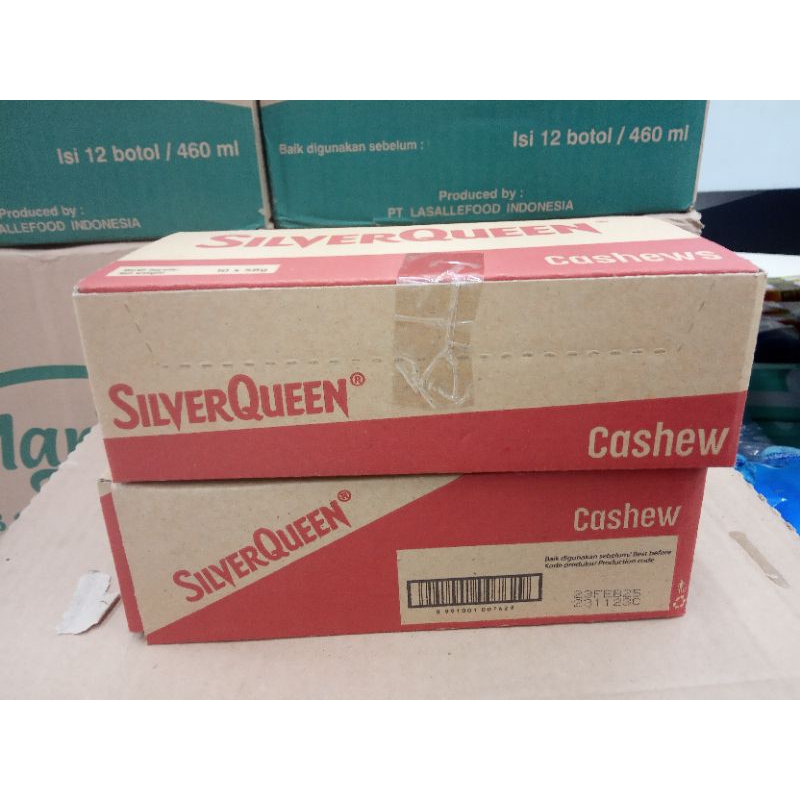

silverqueen coklat cashew 58gr isi 12 pcs