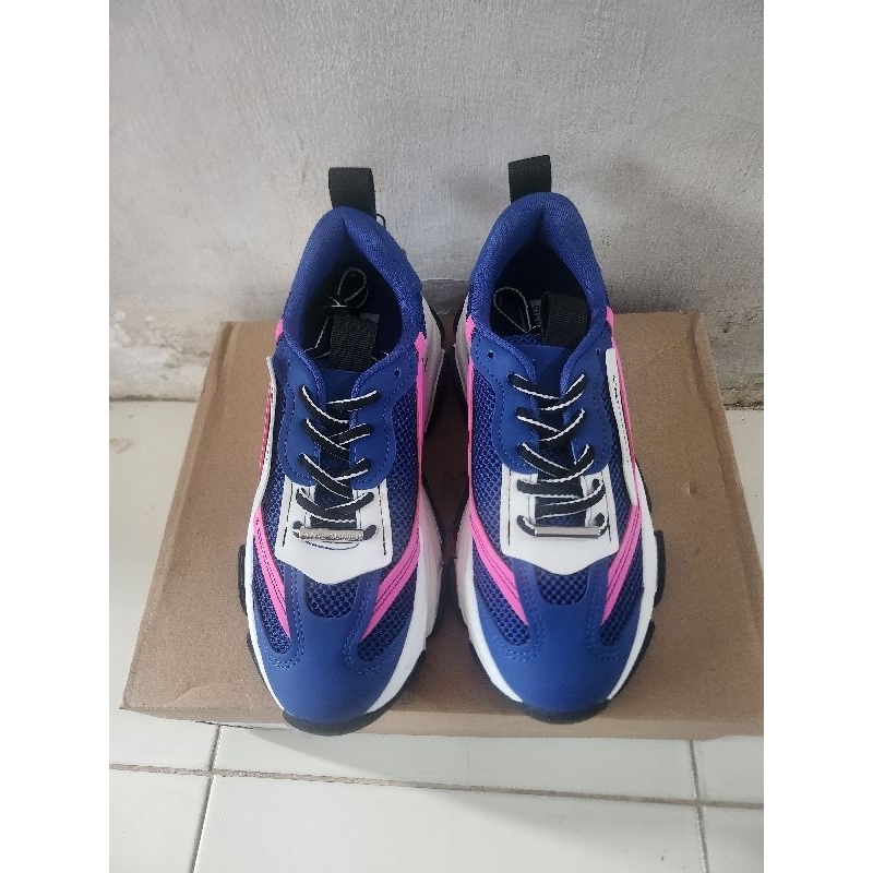 Sepatu Steve Madden NEW
