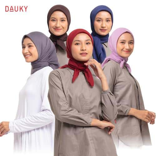 Jilbab Dauky Segi Empat Polos Voal Plain Scarf