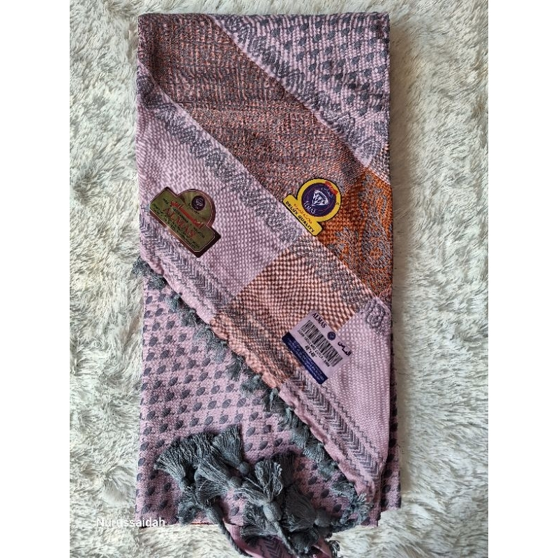 sorban segi empat arab premium