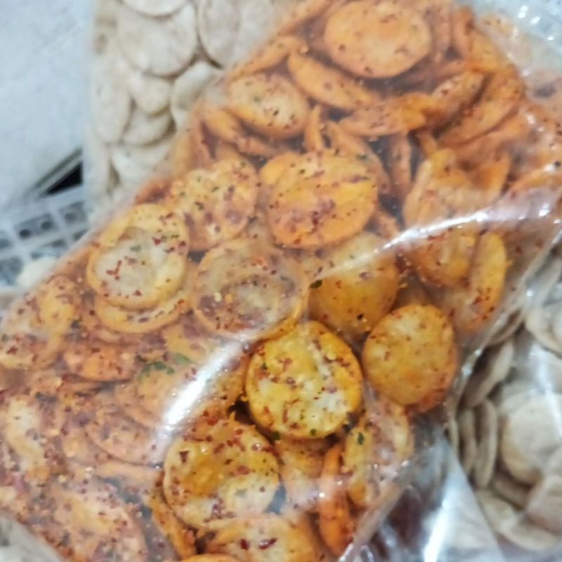 

pempek crispy pedas daun jeruk berat 350 gram