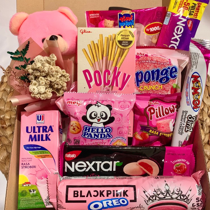 

COD NEWPRODUCT HAMPERS GIFT BOX SNACK BOX KADO ULANG TAHUN VALENTINE ANNIVERSARY parcel lebaran parcel idul fitri parcel idulfitri pink