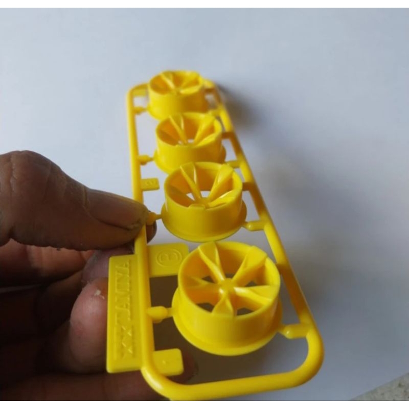 VELG TAMIYA ORIGINAL MEDIUM 5 SPOKE KUNING