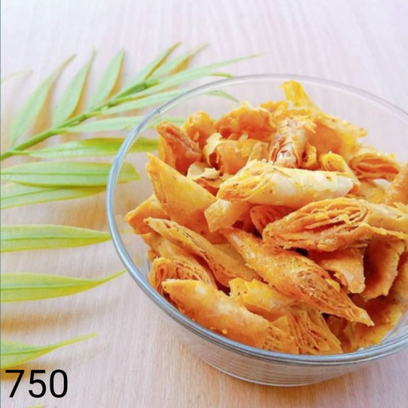 

cemilan kulit pangsit