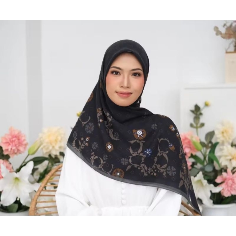 Zoya Hijab Segi Empat - Jilbab Zoya Segi Empat - Kerudung Zoya Segi Empat