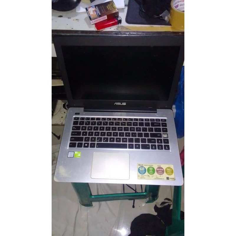 laptop Asus a 456u core i5 ram 4 gb.vga g force 920 Mati tiba tiba