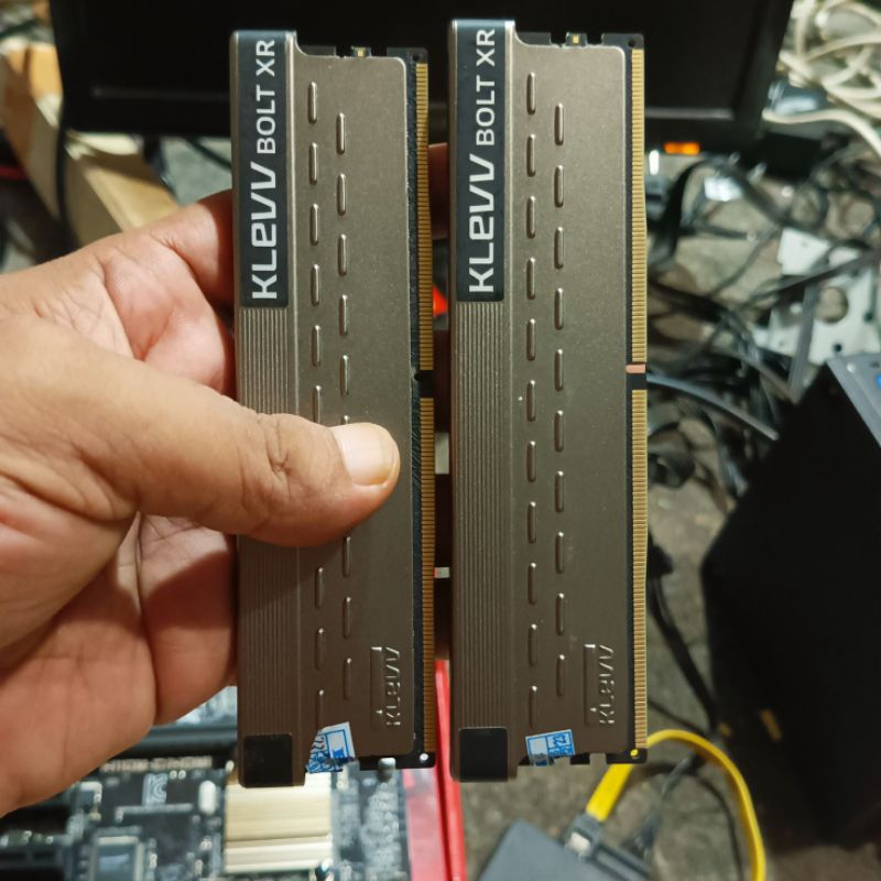 Memory KLEVV BOLT XR Ram Gaming DDR4 16Gb Kit SPEED 3600MHz ORIGINAL