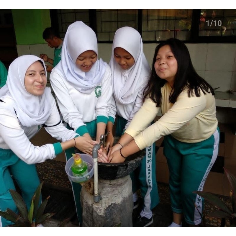 Seragam Olahraga SMAN 30 Jakarta Preloved