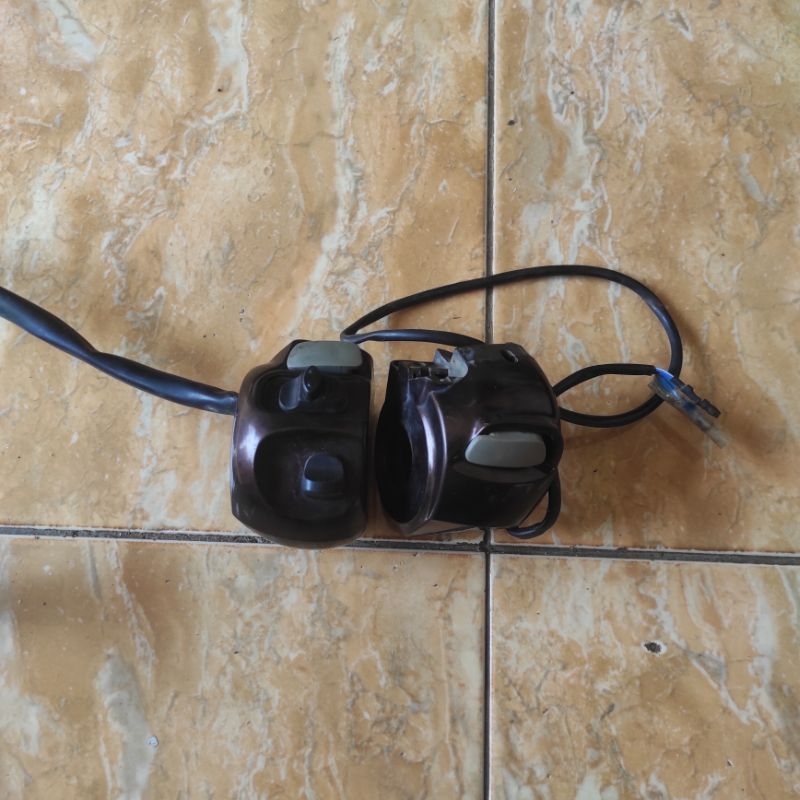 HOlDER holder saklar lampu kiri kanan yamaha fino fi115 fino125