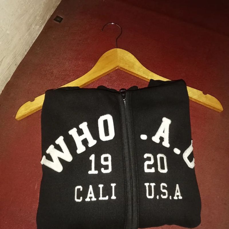 Zipper who black