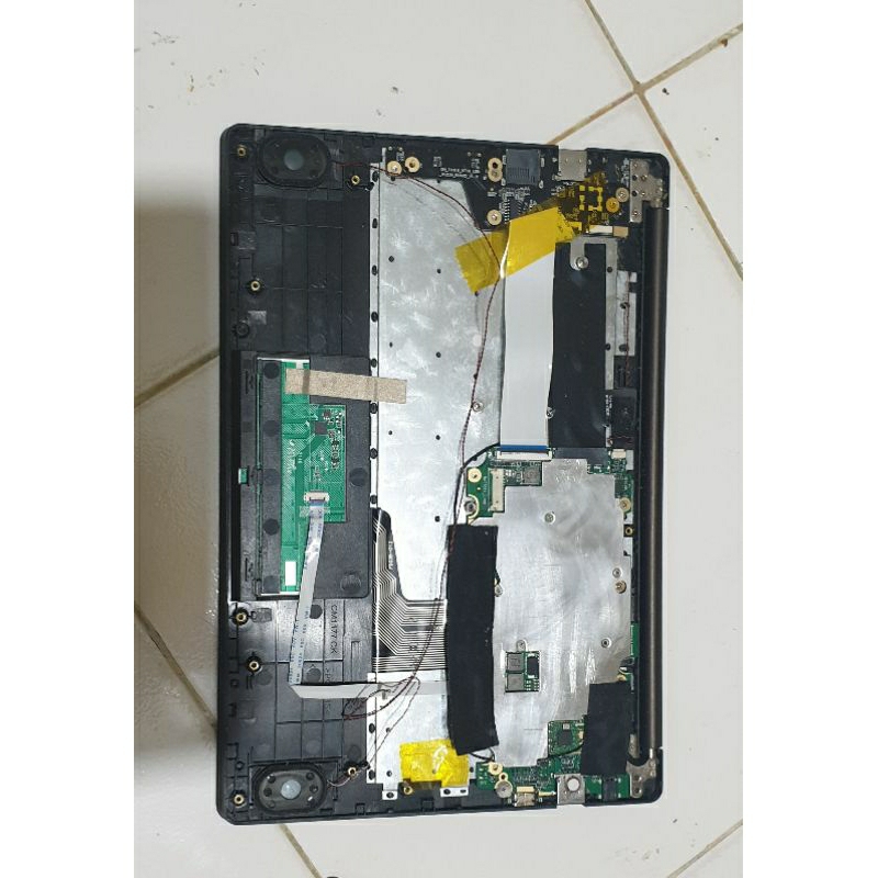 Motherboard Axioo Mybook 11G RAM 6 GB + Casing Set, Normal & Perawan