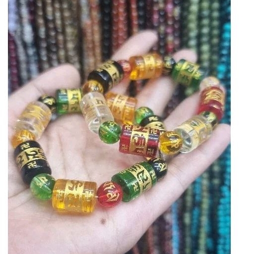 Gelang batu tibet