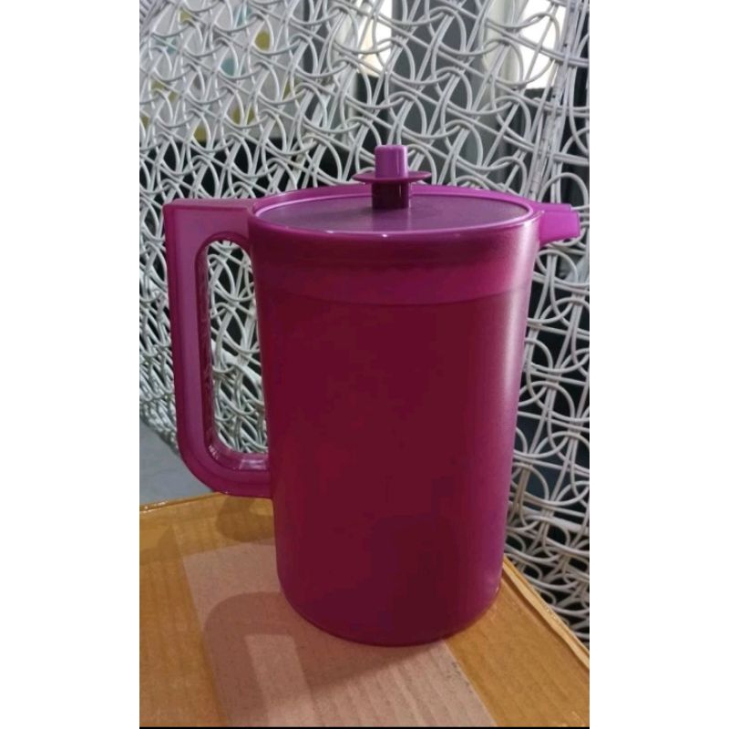 teko / pitcher 4 liter ungu tua tupperware