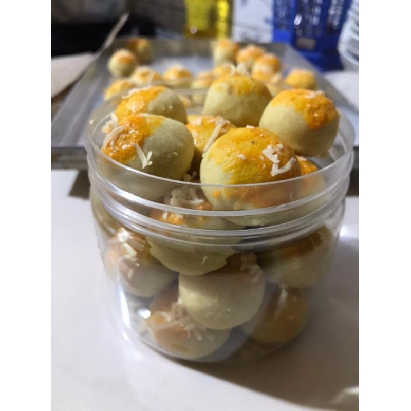 

KUE KERING LEBARAN NASTAR ISI NANAS 250GR