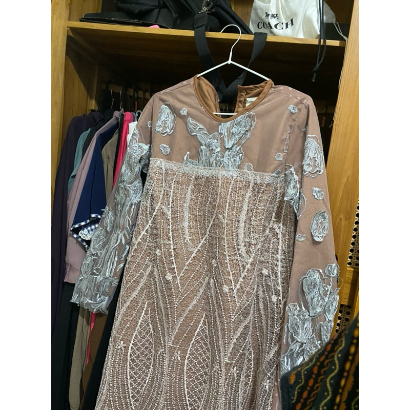 preloved kebaya dress wisuda famouscraft dress bukan vanilla heavenlight haideeorlin