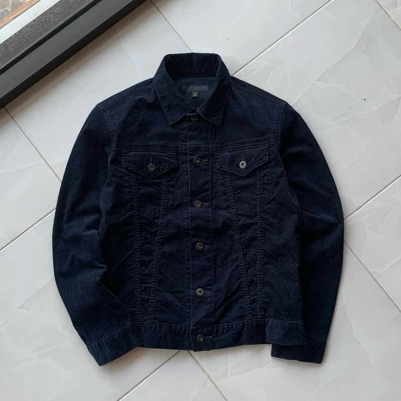 UNIQLO CORDUROY TRUCKER JACKET