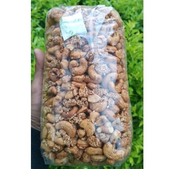 

kacang mete utuh matang wijen 1kg